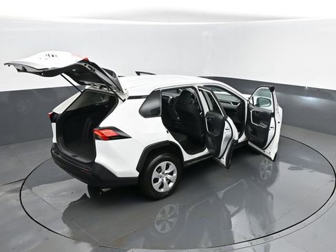 Used 2024 Toyota RAV4 LE image 26