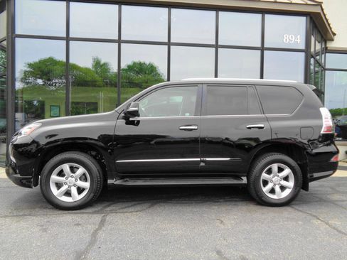 Used 2018 Lexus GX 460 w/ Navigation Package AWD/4WD image 8