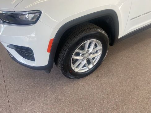 New 2026 Jeep Grand Cherokee Laredo X AWD/4WD image 4