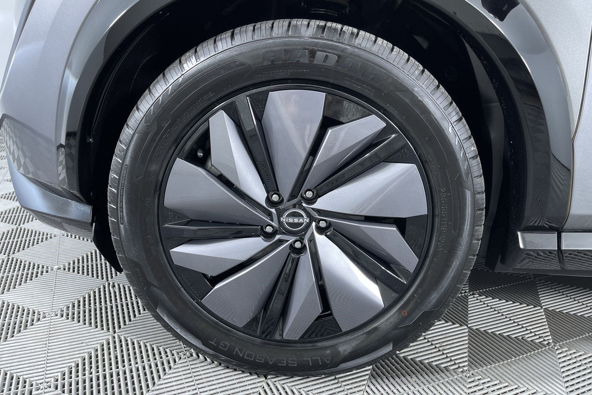 Certified 2024 Nissan Ariya AWD image 26