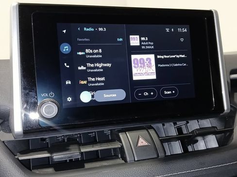 Used 2025 Toyota RAV4 LE AWD/4WD image 19