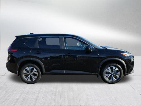 Used 2023 Nissan Rogue SV image 8