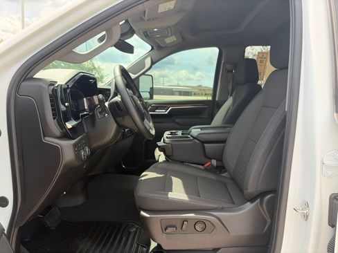 Used 2025 Chevrolet Silverado 2500 LT w/ Convenience Package AWD/4WD image 45