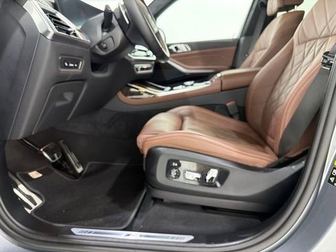 Certified 2024 BMW X7 xDrive40i w/ M Sport Package AWD/4WD image 14