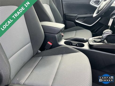 Used 2022 Kia Soul LX image 21