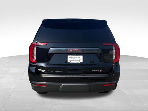 Used 2024 GMC Yukon XL AT4 w/ AT4 Premium Package AWD/4WD image 4