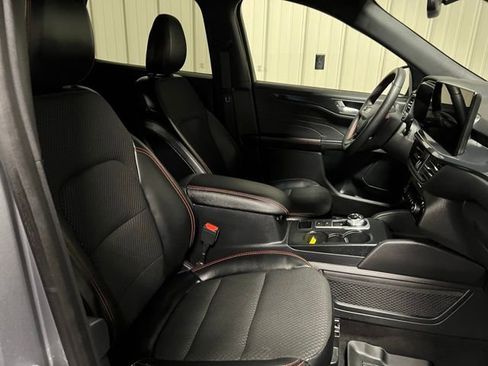 Used 2023 Ford Escape ST-Line Elite w/ Class II Trailer Tow Package image 28