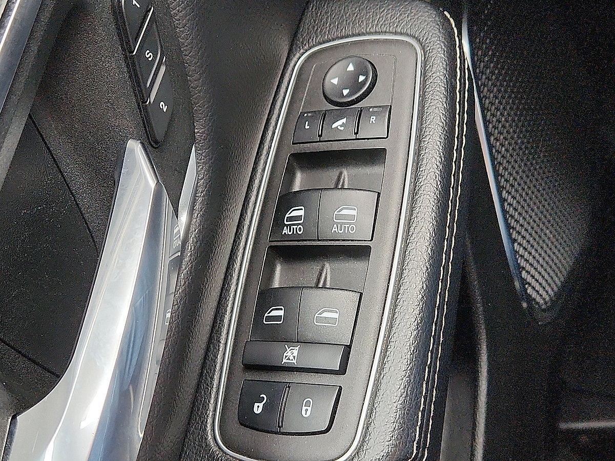 Used 2024 RAM 1500 Laramie RWD image 27