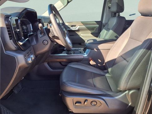 Used 2024 GMC Sierra 1500 SLT w/ SLT Convenience Package image 10