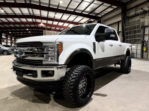 Used 2018 Ford F250 King Ranch w/ King Ranch Ultimate Package image 9