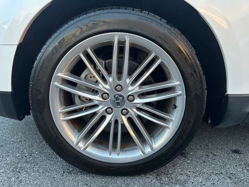 Used 2018 Lincoln MKT AWD w/ Technology Package image 33