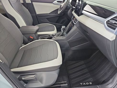 New 2026 Volkswagen Taos SE AWD/4WD image 22