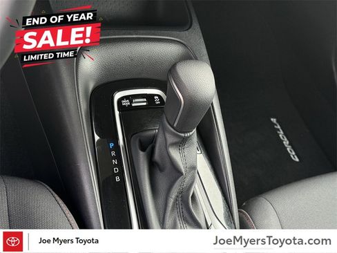 Used 2025 Toyota Corolla SE image 17