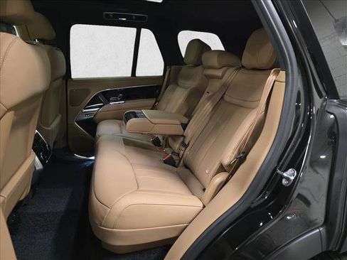 New 2026 Land Rover Range Rover SE image 16