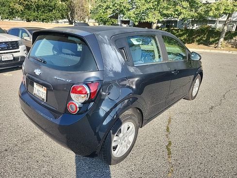 Used 2015 Chevrolet Sonic LT image 5