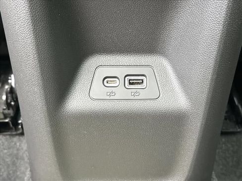 Certified 2023 Buick Envision Essence w/ Technology Package I AWD/4WD image 15