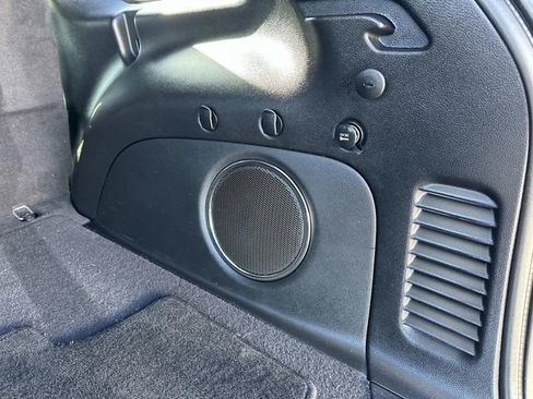 Used 2022 Jeep Grand Cherokee Laredo X image 15