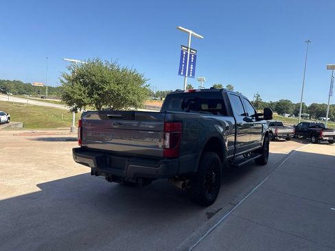 Used 2022 Ford F250 Lariat w/ Black Appearance Package AWD/4WD image 7