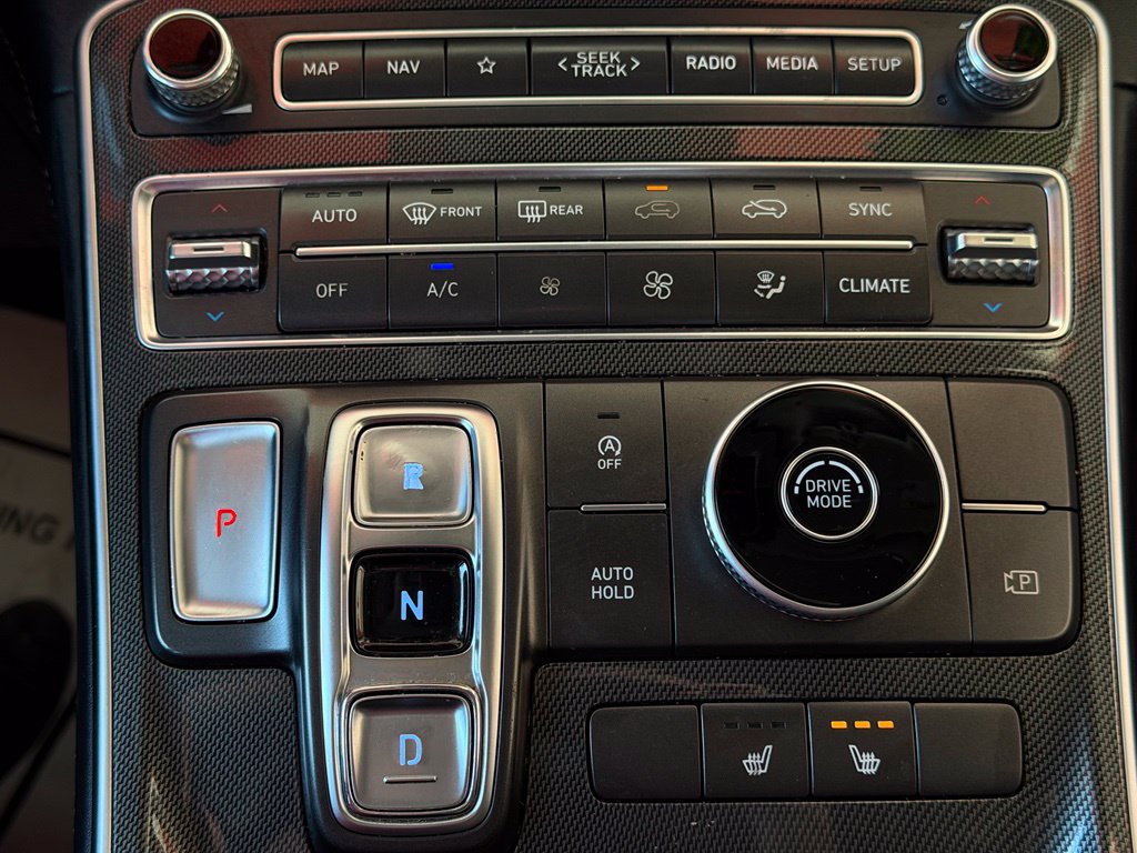 Used 2021 Hyundai Santa Fe SEL w/ Convenience + Premium Package FWD image 29