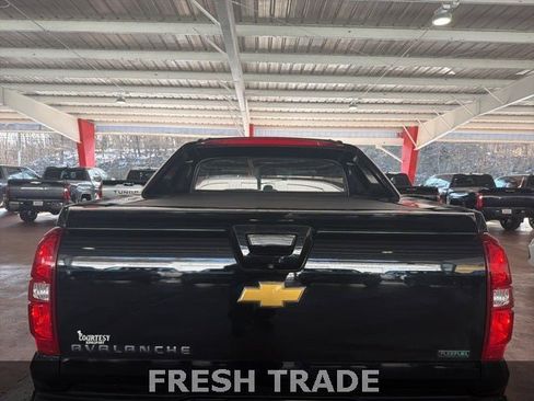 Used 2012 Chevrolet Avalanche LT w/ Suspension Package, Off-Road image 8