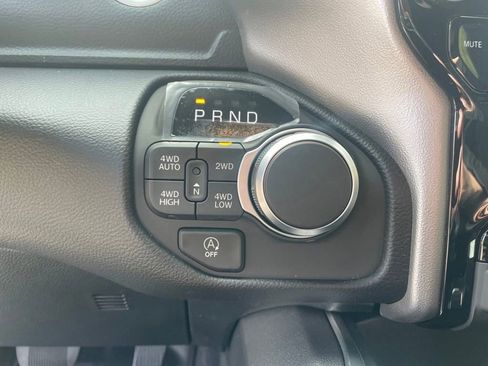 New 2026 RAM 1500 Big Horn AWD/4WD image 16