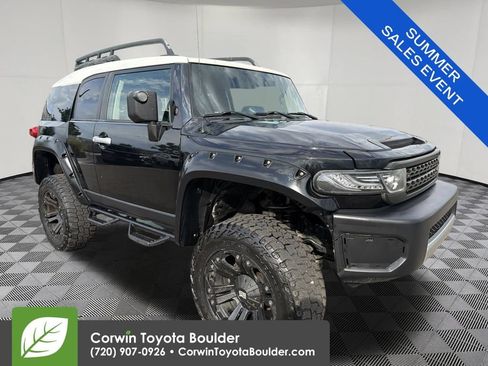 Used 2007 Toyota FJ Cruiser 4WD w/ Upgrade Pkg 2 image 1