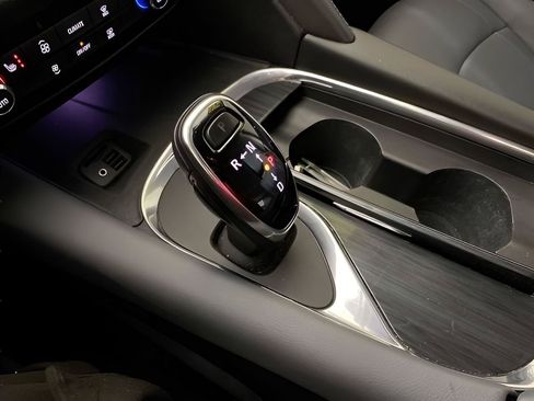 Used 2020 Buick Enclave Essence FWD image 48