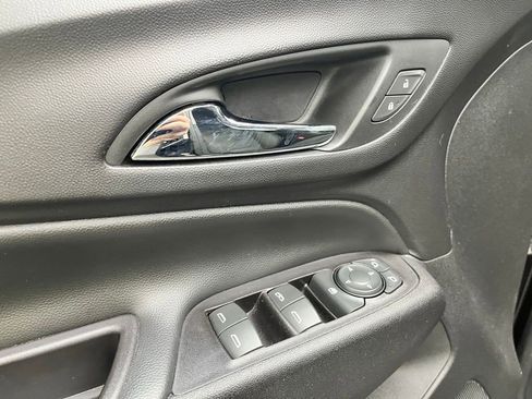 Used 2019 Chevrolet Equinox LT AWD/4WD image 17
