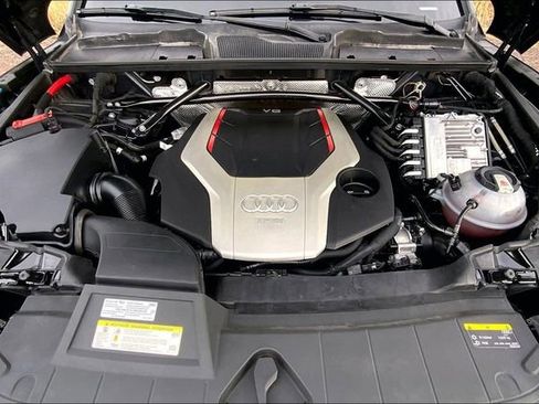 Used 2019 Audi SQ5 Prestige w/ Prestige Package image 10