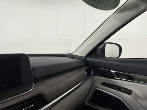 Used 2021 Kia Telluride EX w/ EX Premium Package image 17