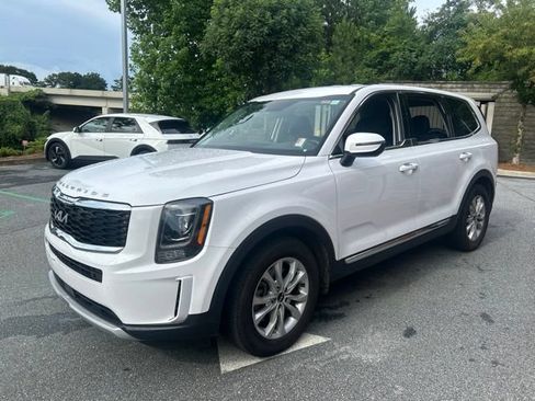 Used 2022 Kia Telluride LX AWD/4WD image 3