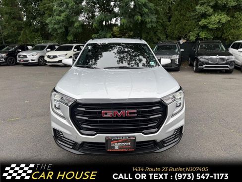 Used 2022 GMC Terrain SLE w/ Driver Convenience Package AWD/4WD image 12