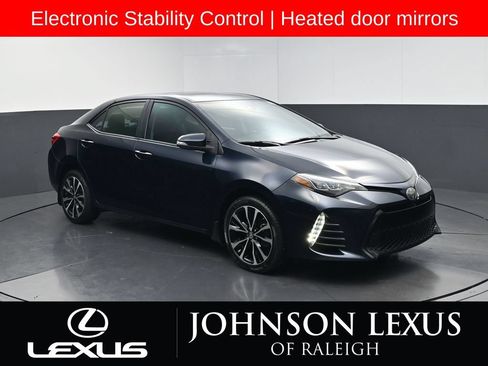 Used 2019 Toyota Corolla SE w/ SE Premium Package FWD image 3