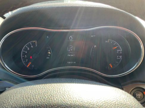 Used 2015 Jeep Grand Cherokee Limited w/ Luxury Group II image 15