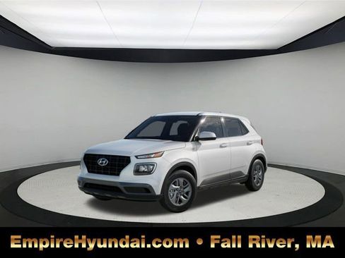 New 2026 Hyundai Venue SE image 1
