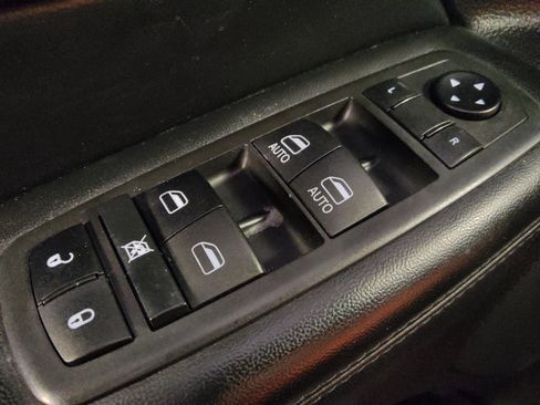Used 2021 Jeep Grand Cherokee Laredo RWD image 27