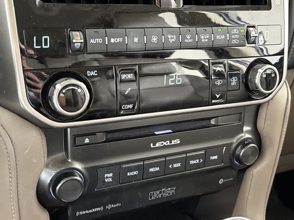 Used 2023 Lexus GX 460 Luxury w/ Sport Design Package AWD/4WD image 21