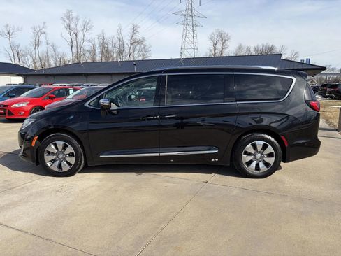 Used 2018 Chrysler Pacifica Limited w/ Advanced Safetytec Group image 5