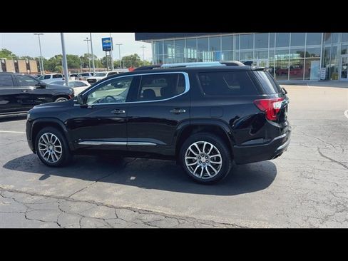 Certified 2023 GMC Acadia Denali w/ Denali Ultimate Package AWD/4WD image 6