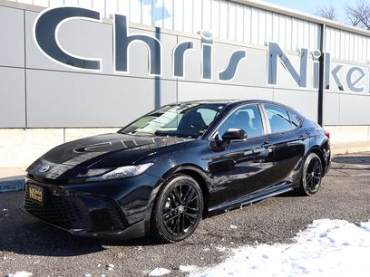 Used 2025 Toyota Camry SE