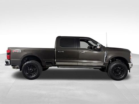 Used 2024 Ford F250 Lariat w/ Lariat Ultimate Package AWD/4WD image 4