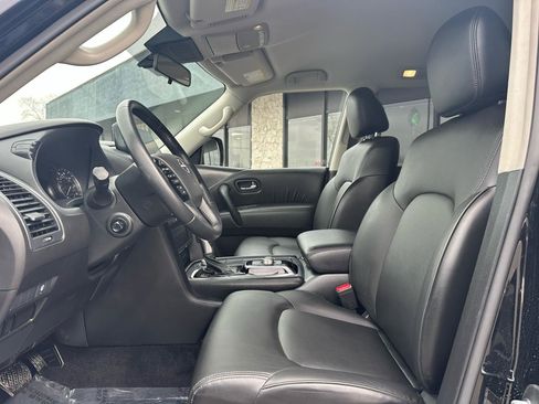 Used 2022 Nissan Armada SV w/ Cargo Package image 2