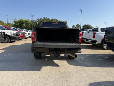 Used 2018 GMC Sierra 2500 Denali w/ Duramax Plus Package AWD/4WD image 39