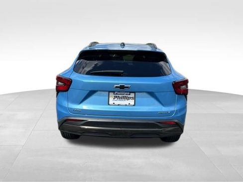 Certified 2025 Chevrolet Trax ACTIV w/ Driver Confidence Package FWD image 11