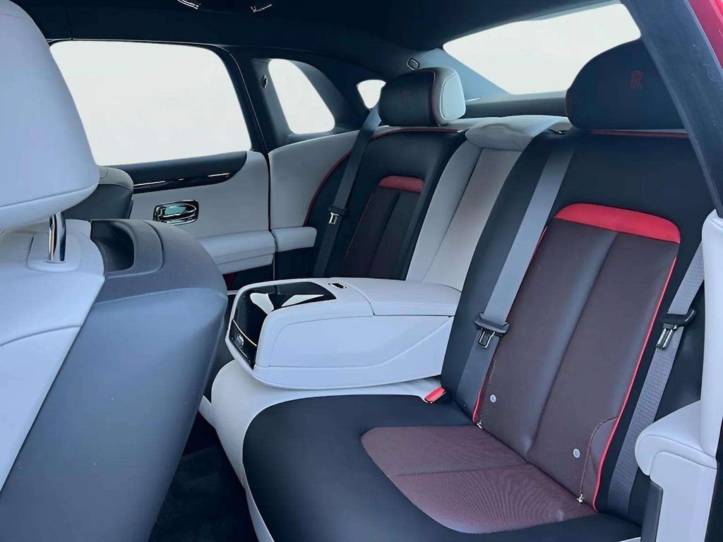 Certified 2024 Rolls-Royce Ghost AWD/4WD image 7