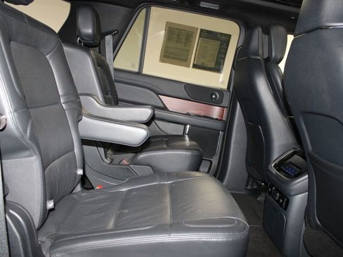 Used 2023 Lincoln Navigator Reserve AWD/4WD image 35