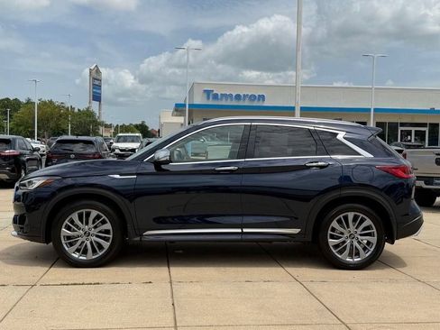 Used 2024 INFINITI QX50 Luxe w/ Accent Package FWD image 7