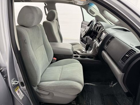 Used 2017 Toyota Sequoia SR5 image 15