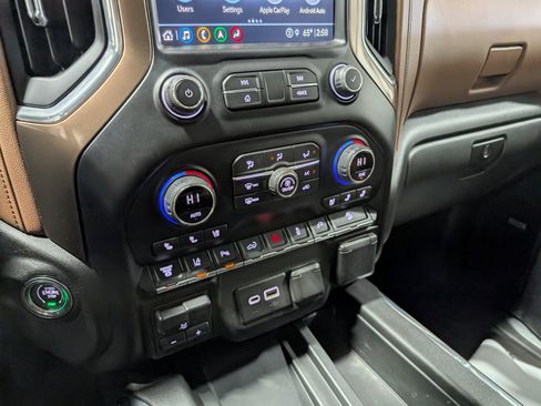 Used 2021 Chevrolet Silverado 2500 High Country w/ Technology Package image 26