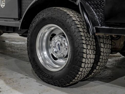 Used 2023 Ford F350 Lariat w/ FX4 Off-Road Package AWD/4WD image 63
